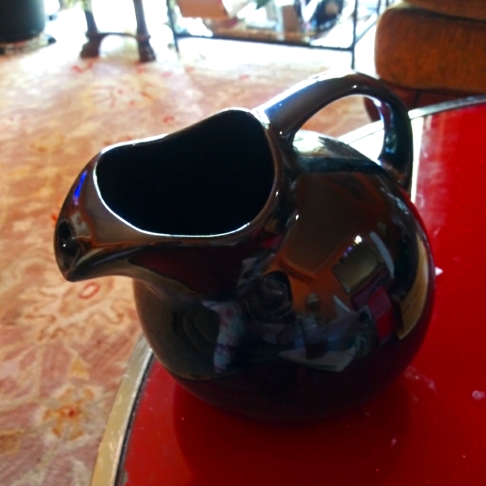 HALL BLACK 633 PITCHER